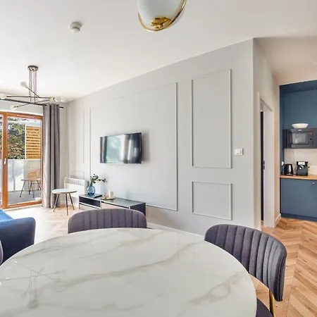 Nautikka Park, Sun & Snow