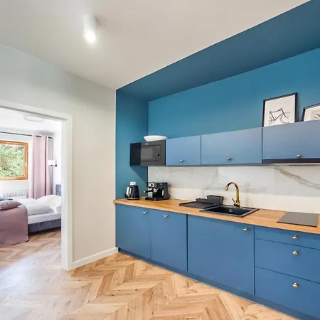 Nautikka Park, Sun & Snow *